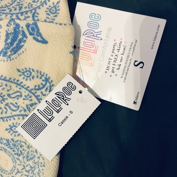 LuLaRoe Cassie Skirt - Picture 3 of 4